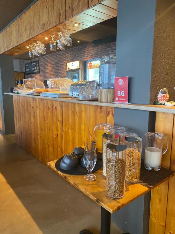 North West Restaurant & Guesthouse Víðigerði Kültér fotó
